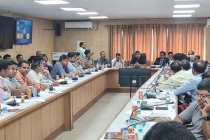 उपायुक्त महोदय जब समस्याएं नहीं सुननी थी तो...जिला उद्योग केन्द्र ने उद्योगबन्धु बैठक का आयोजन क्यों किया?