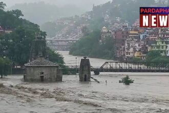 हिमाचल में भारी बारिश के बाद बाढ़ का अलर्ट, 47 सड़कों पर यातायात बंद