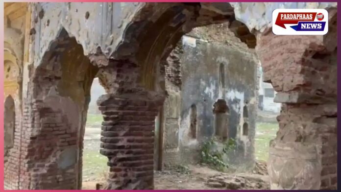 संभल: 152 साल पुराने बांके बिहारी मंदिर का एएसआई ने किया सर्वे, पुनर्निर्माण की तैयारी