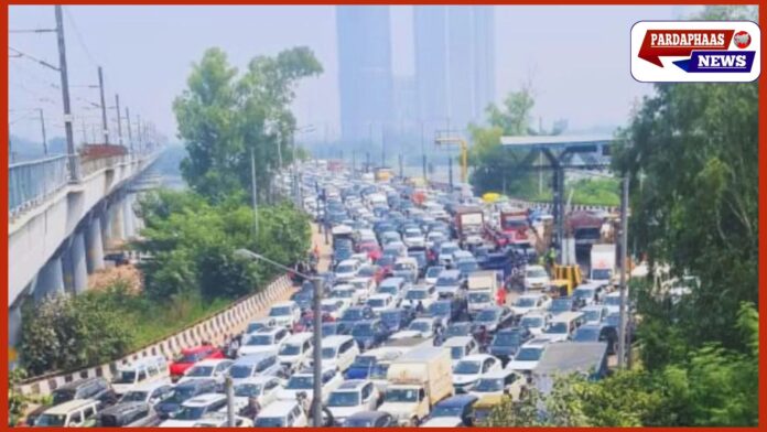 कालिंदी कुंज में जाम का संकट: नोएडा और फरीदाबाद के यात्रियों के लिए दिल्ली पुलिस की नई सलाह