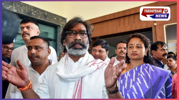 बिहार के चुनावी मैदान में झारखंड मुक्ति मोर्चा का दांव: सीमावर्ती 12 सीटों पर दावा