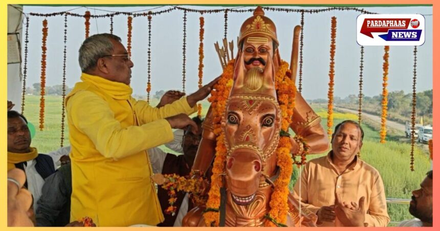 महाराजा सुहेलदेव की प्रतिमा का कैबिनेट मंत्री ओमप्रकाश राजभर ने किया अनावरण, राष्ट्र की एकता-अखंडता के रक्षक को किया नमन