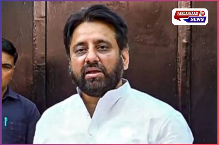 AAP विधायक अमानतुल्लाह खान की तलाश तेज, दिल्ली पुलिस पर लगाए फंसाने के आरोप