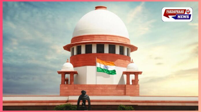 सोशल मीडिया इंफ्लूएंसर्स पर लगेगी लगाम! केंद्र सरकार लाएगी ‘कोड ऑफ कंडक्ट’