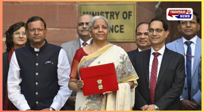 बजट 2025-26: आम जनता से लेकर उद्योगों तक को मिली बड़ी राहत, जानें मुख्य घोषणाएँ
