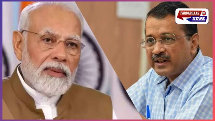 इनकम टैक्स छूट पर सियासी जंग: केजरीवाल ने मांगी थी 10 लाख तक राहत, मोदी सरकार ने किया 12 लाख तक ऐलान