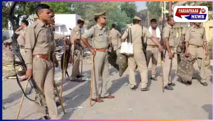 अयोध्या में शनि धाम मंदिर में तोड़फोड़, घंटा चोरी—श्रद्धालुओं में आक्रोश, पुलिस के लिए चुनौती