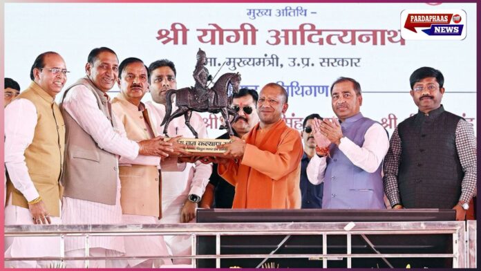 गौतमबुद्ध नगर को मुख्यमंत्री योगी आदित्यनाथ की सौगात:
