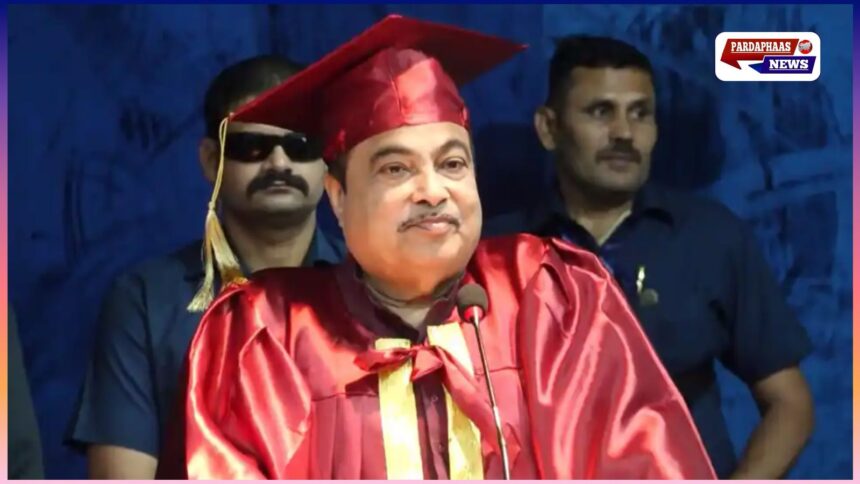 नितिन गडकरी का बड़ा बयान: मुस्लिम समाज को शिक्षा की जरूरत, ‘जो करेगा जाति की बात, उसको मारूंगा कसकर लात’