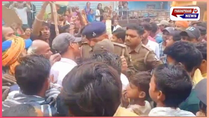 दरभंगा में 20 दिन से लापता युवक की अंग-भंग हालत में मौत, गुस्साए लोगों ने पुलिस पर किया हमला