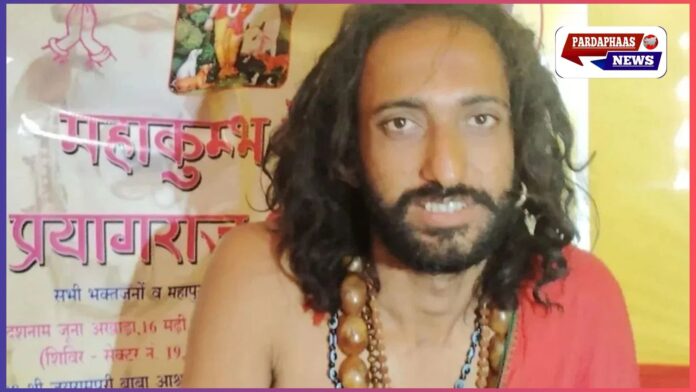 “आईआईटी बाबा की भविष्यवाणी फेल, अब खुद हुए गिरफ्तार!”