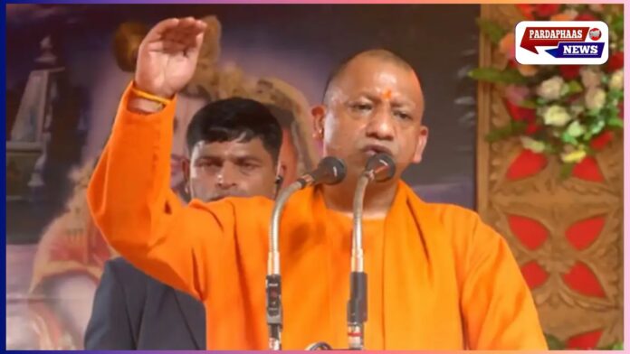 UP में महिलाओं की बढ़ती भागीदारी पर CM योगी का जोर, बोले – ‘एक भर्ती में ही 12 हजार बेटियों को पुलिस बल में जोड़ा’