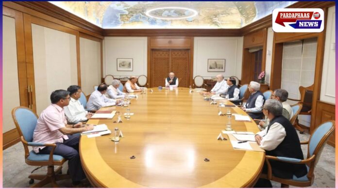 पहलगाम आतंकी हमला: 28 लोगों की मौत के बाद प्रधानमंत्री आवास पर CCS की आपात बैठक, NSA डोभाल, अमित शाह और राजनाथ सिंह मौजूद