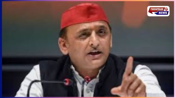“दंगों के पीछे बीजेपी की साजिश, इतिहास के नाम पर जहर घोल रही है सत्ता” — प्रयागराज में गरजे अखिलेश यादव