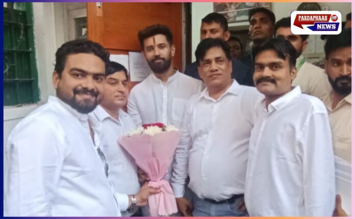 “नोएडा के युवा उद्यमी विशाल सिंह लोक जनशक्ति पार्टी (रामविलास) में शामिल, केंद्रीय मंत्री चिराग पासवान ने बनाया उत्तर प्रदेश प्रदेश सचिव”