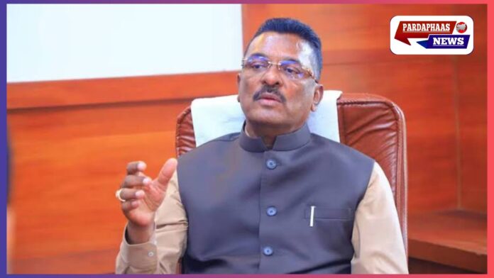 मुंबई में हिंदी बनाम मराठी पर बवाल: परिवहन मंत्री प्रताप सरनाईक के बयान से भड़की सियासत, शिवसेना (उद्धव गुट) और मनसे ने जताई तीखी नाराज़गी