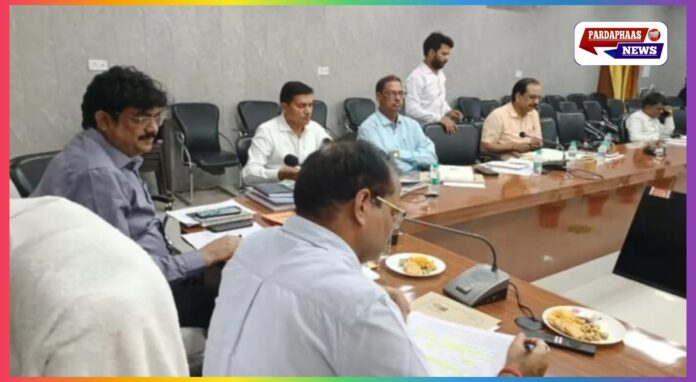 सादात , कासिमाबाद और बिरनो एडीओ पंचायत पर गिरी गाज