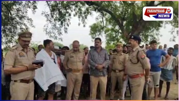 कौशांबी में खेत से प्रेमी युगल के शव बरामद, डबल मर्डर से सनसनी, जांच में जुटी पुलिस