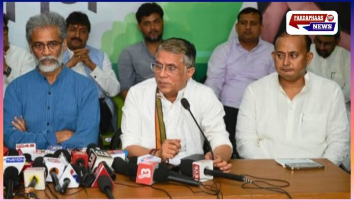 बिहार में SIR अभियान पर कांग्रेस का तीखा हमला, कहा – ये वोटर लिस्ट संशोधन नहीं, नागरिकता पर हमला है