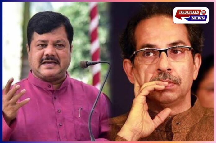 उद्धव ठाकरे और प्रवीण दरेकर की मुलाकात ने बढ़ाई महाराष्ट्र की सियासी हलचल-क्या लौटेंगे पुराने घर?