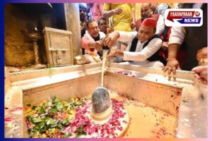 अखिलेश यादव ने किया काशी विश्वनाथ में जलाभिषेक: सॉफ्ट हिंदुत्व की ओर 'समाजवादी' कदम या रणनीतिक मजबूरी?