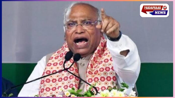 मानसून सत्र शुरू, विपक्ष हमलावर: खरगे ने उठाए पहलगाम हमला, ऑपरेशन सिंदूर और ट्रंप के बयान पर सवाल, पीएम मोदी से मांगा जवाब