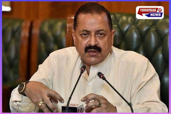 विपक्ष का हंगामा बनाम अंतरिक्ष की उपलब्धि: शुभांशु शुक्ला की ISS यात्रा पर चर्चा के बीच केंद्रीय मंत्री जितेंद्र सिंह का ऐलान — “2040 में चांद पर उतरेगा भारतीय अंतरिक्ष यात्री”
