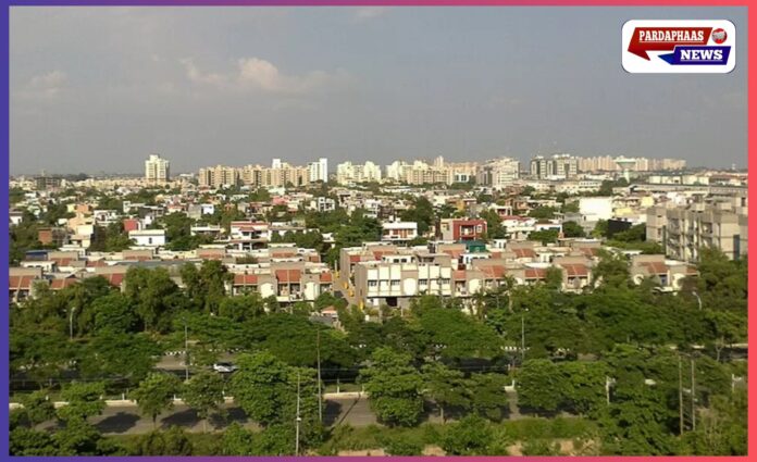 Noida Authority Declares Commercial Buildings Illegal in Baraula; Pollution Board Issues Notice to Supertech Builder