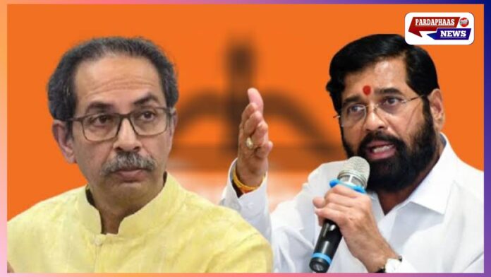 मराठा आरक्षण विवाद: मुंबई में भूख हड़ताल, उद्धव का समर्थन — शिंदे ने हमला बोलकर सरकार का बचाव किया मराठा आरक्षण विवाद: मुंबई में भूख हड़ताल, उद्धव का समर्थन — शिंदे ने हमला बोलकर सरकार का बचाव किया