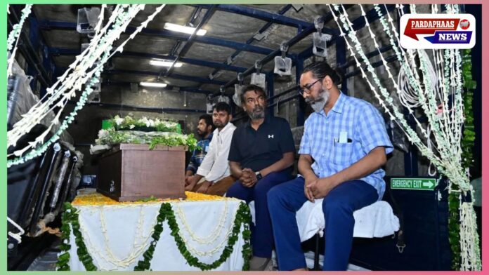 'दिशोम गुरु' शिबू सोरेन नहीं रहे: झामुमो के संरक्षक और झारखंड के पूर्व मुख्यमंत्री का 81 वर्ष की आयु में निधन, मंगलवार को नेमरा गांव में होगा अंतिम संस्कार