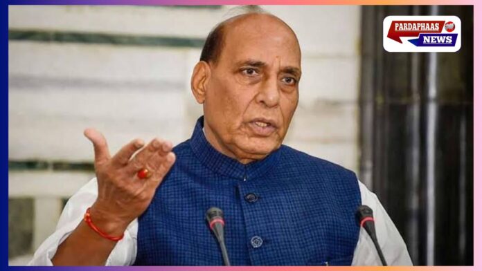 कब हुई थी आखिरी बार संशोधन? रक्षा सेवाओं और मंत्रालय के अन्य संगठनों द्वारा वस्तुओं और सेवाओं की खरीद डीपीएम के नियमों से ही होती है। यह नियमावली आखिरी बार 2009 में लागू की गई थी। इसके बाद लगातार बदलते हालात और आधुनिक युद्ध की चुनौतियों को देखते हुए इसमें संशोधन की ज़रूरत महसूस की जा रही थी।