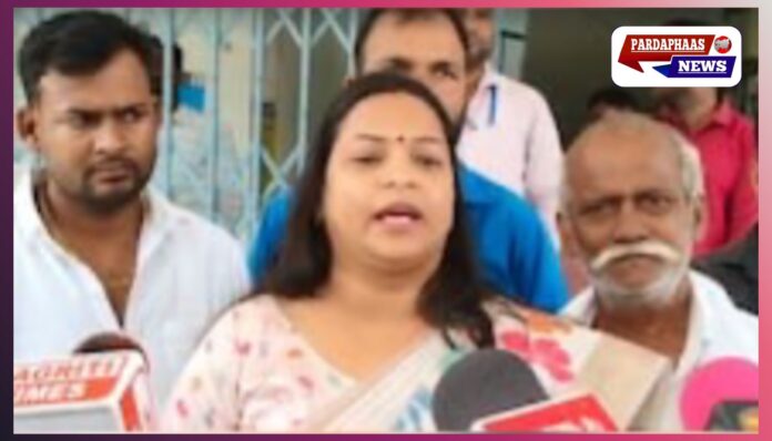 बिहार चुनाव में महागठबंधन को झटका — मोहनिया सीट से आरजेडी उम्मीदवार श्वेता सुमन का नामांकन रद्द, बीजेपी पर लगाया दबाव बनाने का आरोप बिहार चुनाव में महागठबंधन को झटका — मोहनिया सीट से आरजेडी उम्मीदवार श्वेता सुमन का नामांकन रद्द, बीजेपी पर लगाया दबाव बनाने का आरोप