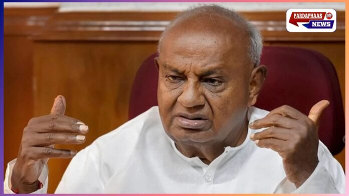 कर्नाटक में ‘पांच गारंटी’ पर विवाद तेज — H. D. देवेगौड़ा ने वित्तीय हालात पर उठाए गंभीर सवाल