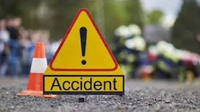 672b2bea33443-road-accident-064212317-16x9