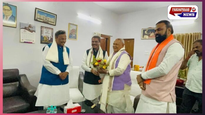 बिहार चुनाव 2025: मांझी की मांग पर बीजेपी के दिग्गज मनाने पहुंचे — सीट शेयरिंग पर कड़ा मंथन