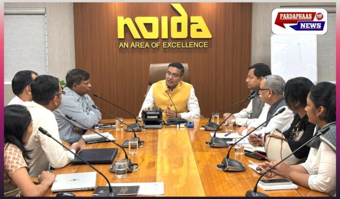 नोएडा प्राधिकरण व गौतम बुद्ध विश्वविद्यालय मिलकर बनाएंगे दो अत्याधुनिक “सेंटर ऑफ एक्सीलेंस” — सेमीकंडक्टर और ड्रग-डिस्कवरी में होगा केन्द्रित शोध