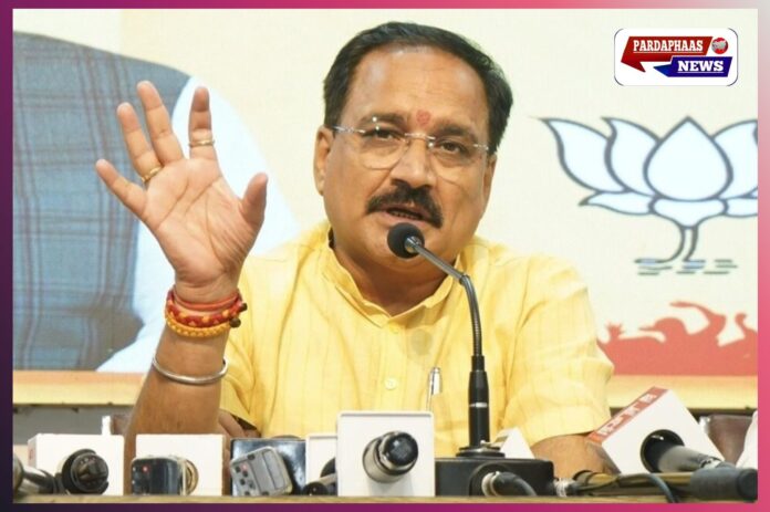 वीरेंद्र सचदेवा का हमला: केजरीवाल और AAP पर भ्रष्टाचार व अराजकता के आरोप