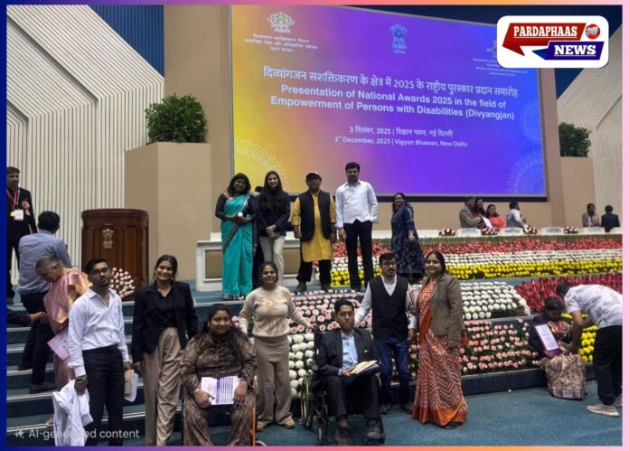 नोएडा के दिव्यांग बच्चे राष्ट्रपति के कार्यक्रम में शामिल — राष्ट्रीय पुरस्कार विजेताओं से मिले और हुए प्रेरित