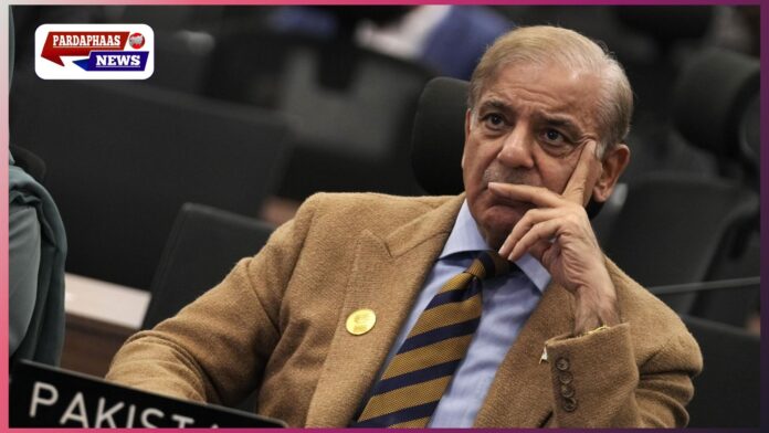 20 महीनों में रिकॉर्ड कर्ज: हर दिन 20 अरब रुपये उधार ले रहा पाकिस्तान