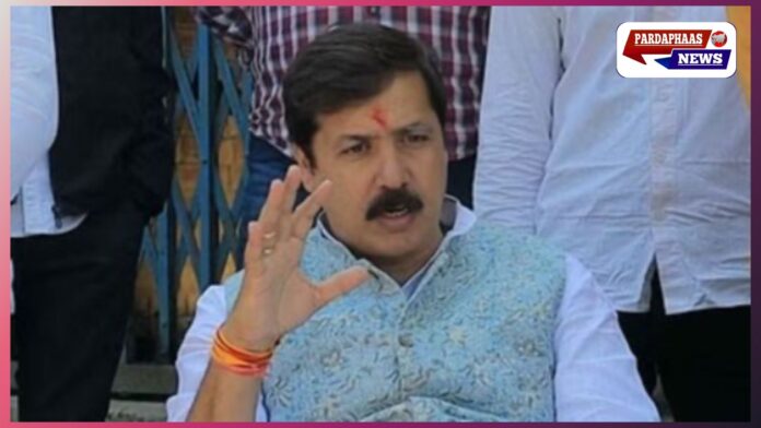 लखनऊ में पूर्व सांसद धनंजय सिंह समेत कई पर FIR, पॉश कॉलोनी में रास्ता कब्जाने का आरोप