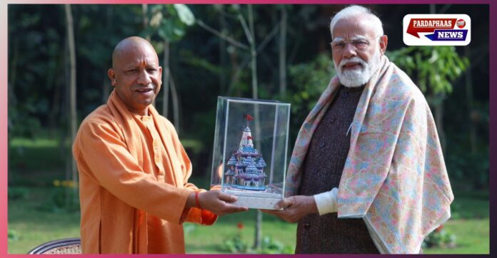 दिल्ली दौरे पर सीएम योगी, पीएम मोदी से 45 मिनट की अहम मुलाकात मंत्रिमंडल विस्तार और 2027 चुनाव को लेकर हुआ मंथन