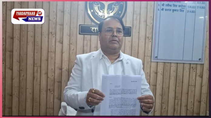 शंकराचार्य की टिप्पणी के विरोध में अफसर का इस्तीफा: अयोध्या में GST डिप्टी कमिश्नर प्रशांत कुमार सिंह ने छोड़ा पद, बोले—यह आत्मसम्मान का फैसला