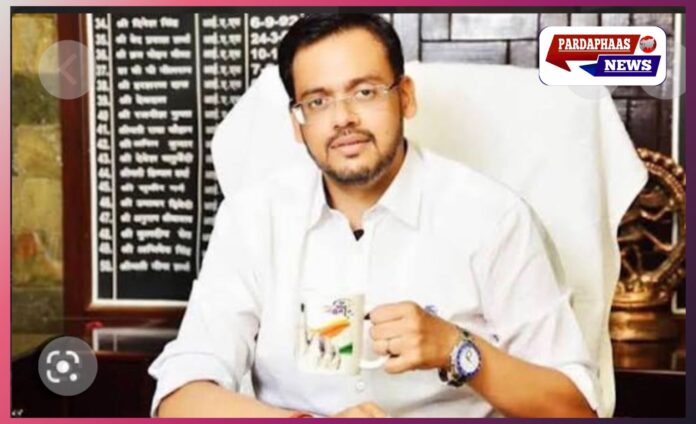 IAS अधिकारी अभय सिंह पर मां के गंभीर आरोप मकान कब्जाने, मारपीट और मानसिक प्रताड़ना का मामला, नियुक्ति विभाग ने मांगा जवाब