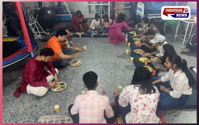 “नवरात्र समापन पर अनूठी पहल: नोएडा में ‘माँ की चौकी’ संग कंजक सम्मान समारोह, समानता का दिया संदेश”