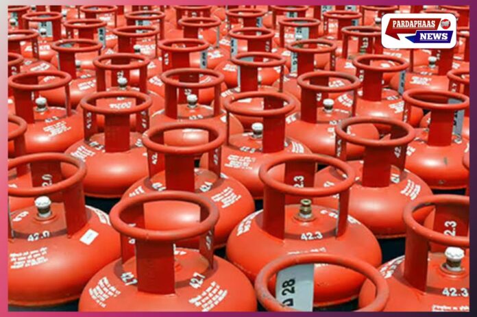 हैदराबाद में एलपीजी सिलेंडरों की कालाबाजारी का भंडाफोड़, कब्रिस्तान से 414 सिलेंडर बरामद, 10 गिरफ्तार