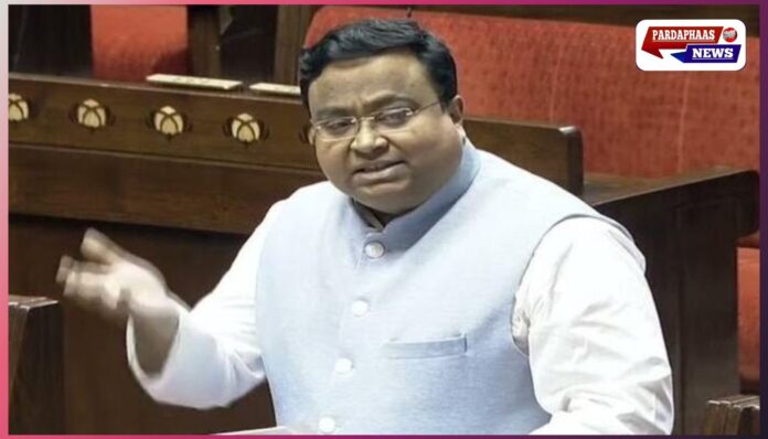 बीजू पटनायक पर टिप्पणी से बढ़ा विवाद: सस्मित पात्रा ने निशिकांत दुबे की कड़ी निंदा कर संसदीय समिति से दिया इस्तीफा