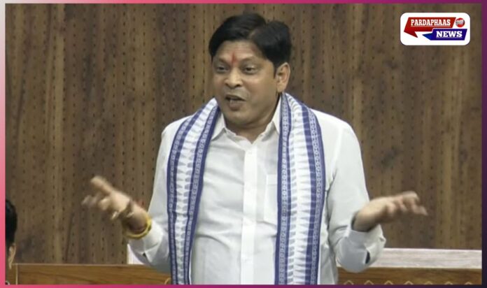 महाराष्ट्र: कांग्रेस सांसद प्रशांत पडोले सड़क हादसे में घायल, नागपुर एयरपोर्ट जाते वक्त हुआ एक्सीडेंट, दूसरी बार बची जान