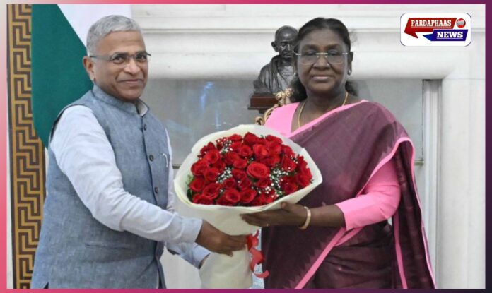 “हरिवंश नारायण सिंह फिर राज्यसभा में: राष्ट्रपति ने नामित किया, शुरू होगा तीसरा कार्यकाल”